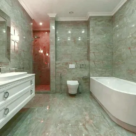 4 Bedrooms Indro Montanelli Gardens Апартаменты